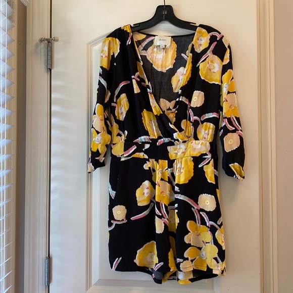 ANTHROPOLOGIE | Elevenses Yellow Black Floral Romper women’s Medium - Picture 2 of 9
